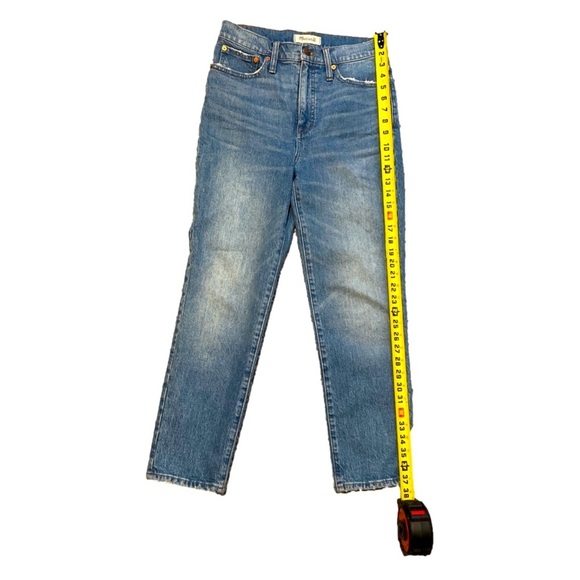 Madewell NWOT Classic Straight Jeans in Nearwood Wash - Picture 7 of 10